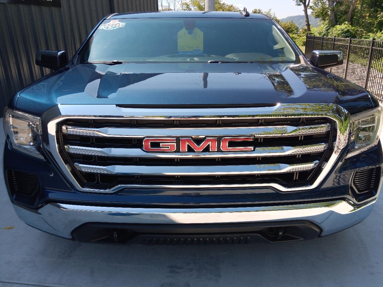 GMC Sierra 1500 SLE Crew Cab Short Box 4WD 2019