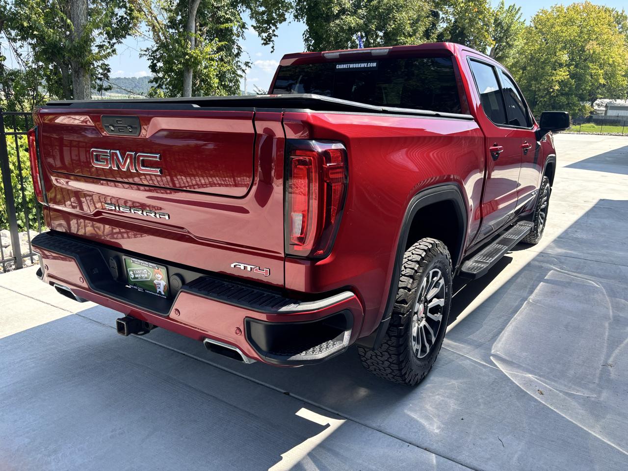 GMC Sierra 1500 AT4 Crew Cab Long Box 4WD 2020