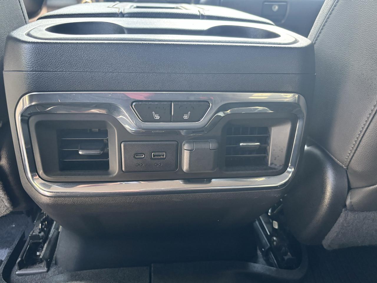 GMC Sierra 1500 AT4 Crew Cab Long Box 4WD 2020