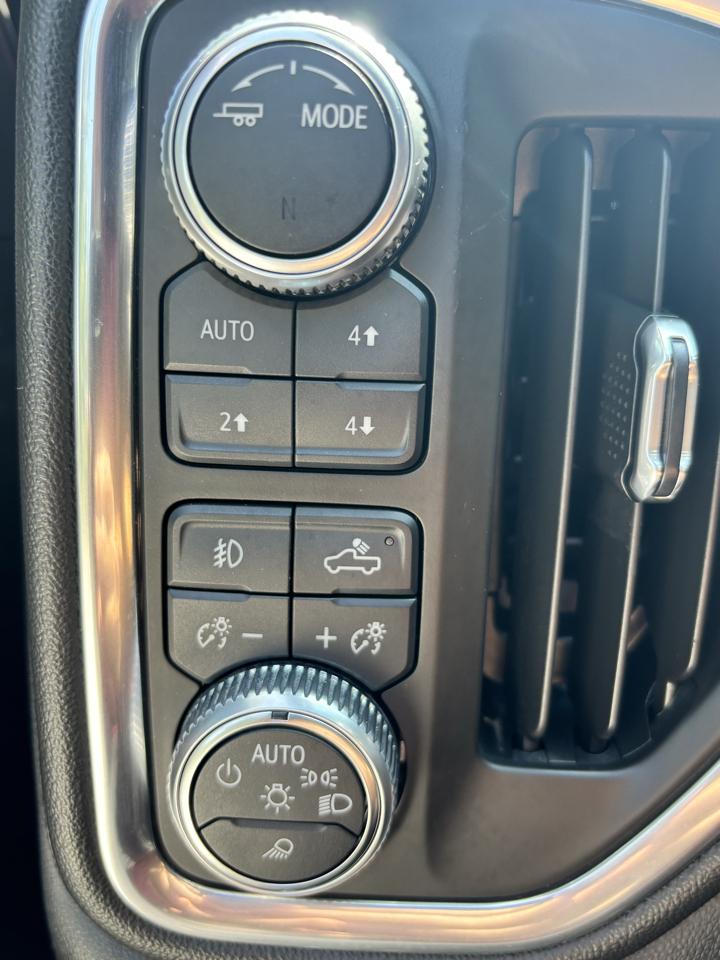 GMC Sierra 1500 AT4 Crew Cab Long Box 4WD 2020