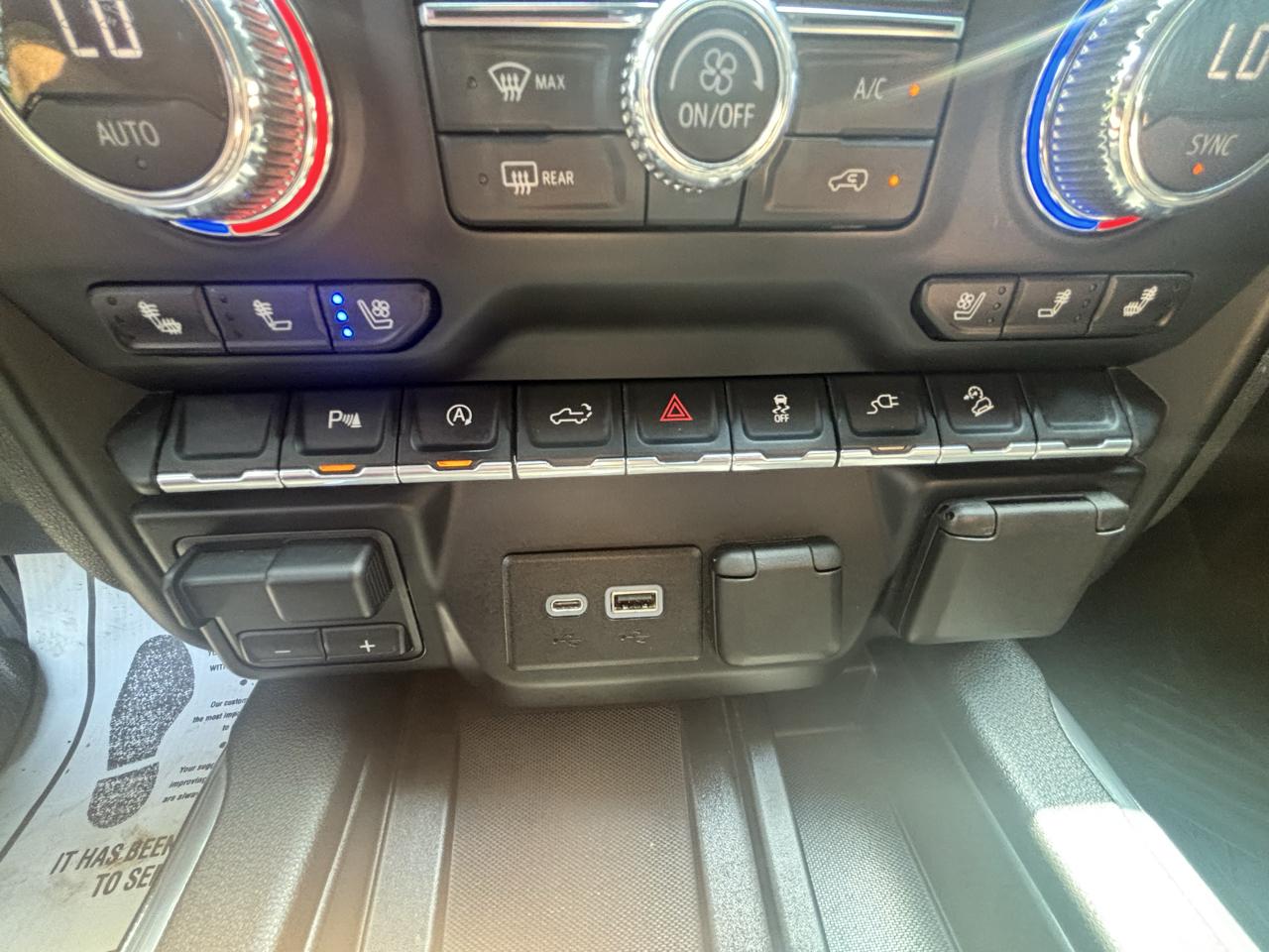 GMC Sierra 1500 AT4 Crew Cab Long Box 4WD 2020