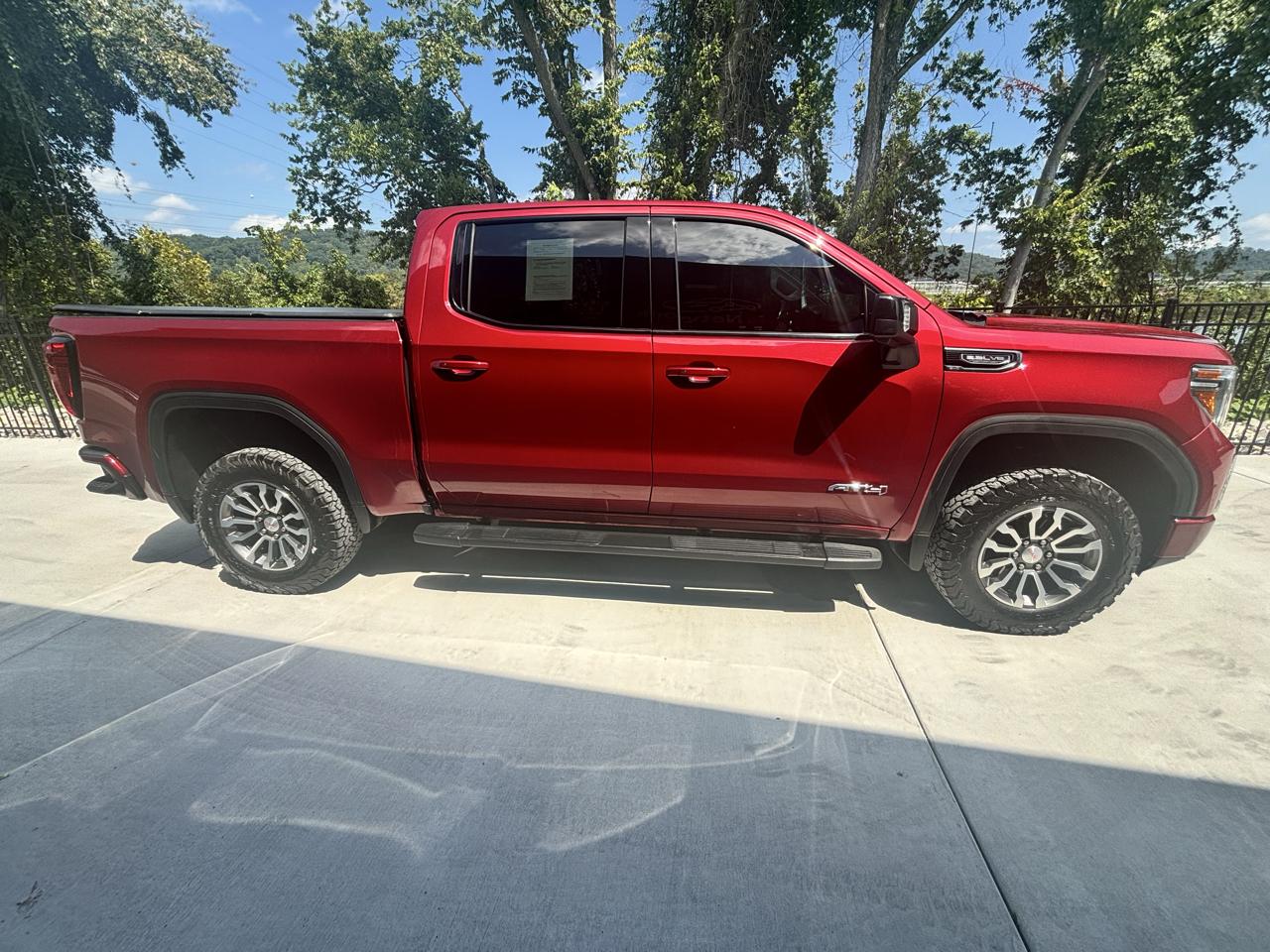 GMC Sierra 1500 AT4 Crew Cab Long Box 4WD 2020