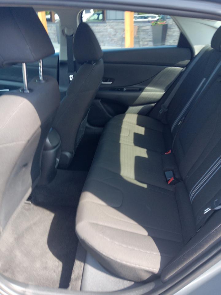 Hyundai Elantra SEL Convenience 2025