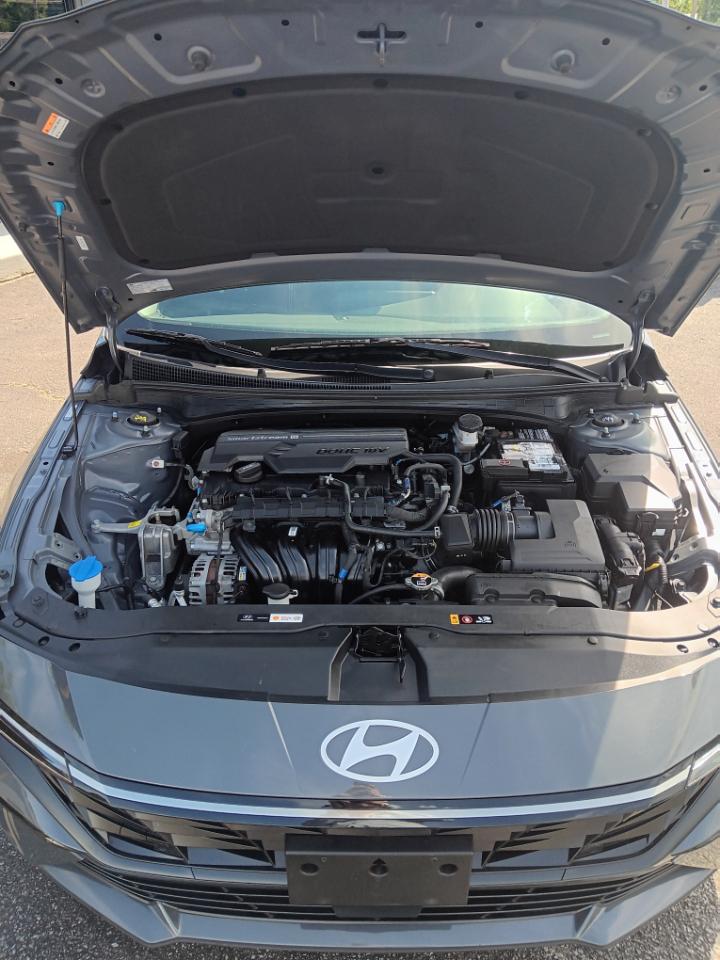 Hyundai Elantra SEL Convenience 2025