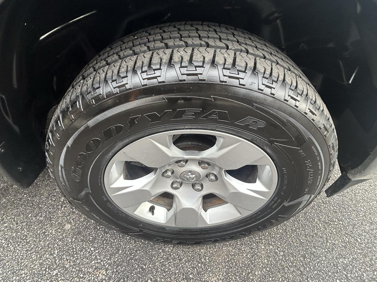 RAM 1500 Big Horn Crew Cab SWB 4WD 2019