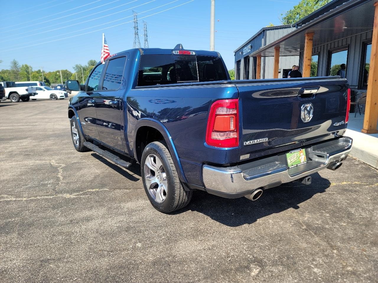 RAM 1500 Laramie Crew Cab SWB 4WD 2020