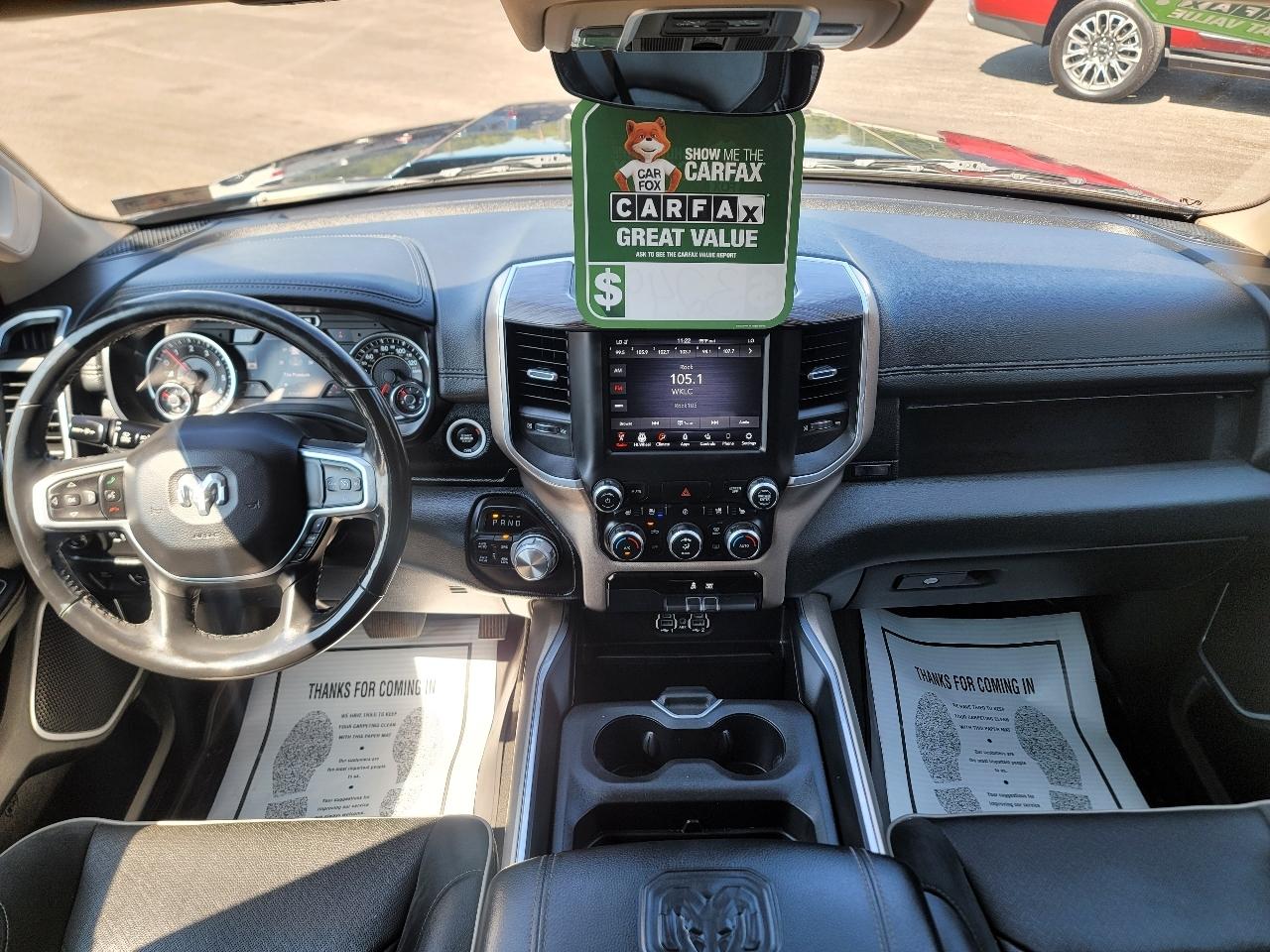 RAM 1500 Laramie Crew Cab SWB 4WD 2020