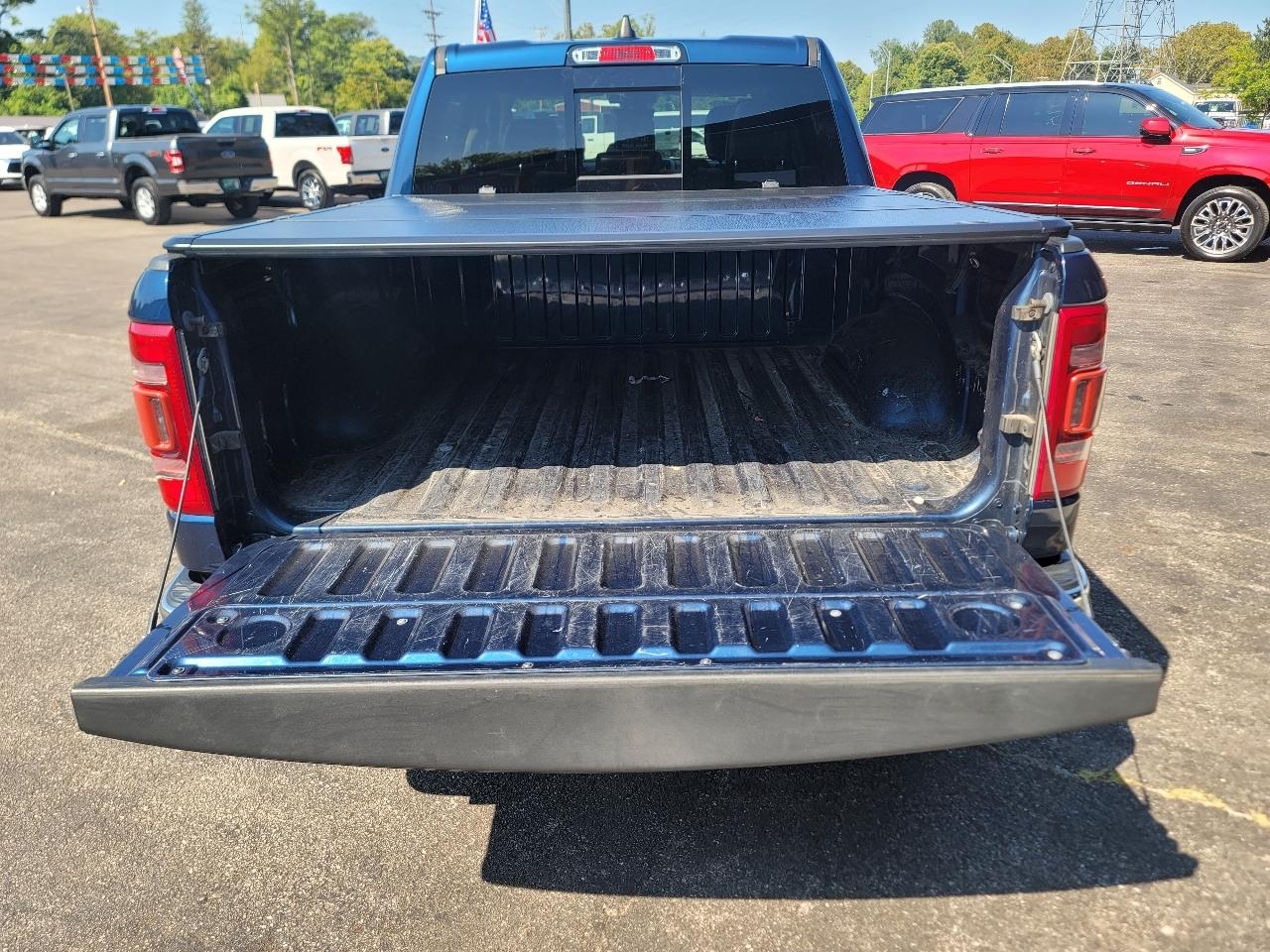RAM 1500 Laramie Crew Cab SWB 4WD 2020