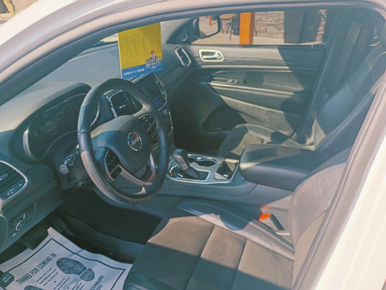 Jeep Grand Cherokee Laredo 4WD 2019
