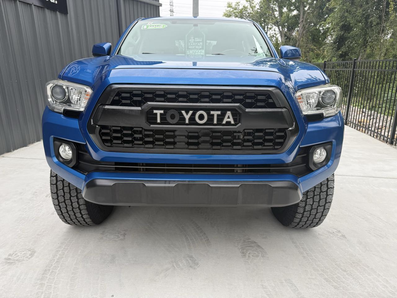 Toyota Tacoma SR5 Double Cab Super Long Bed V6 6AT 4WD 2016