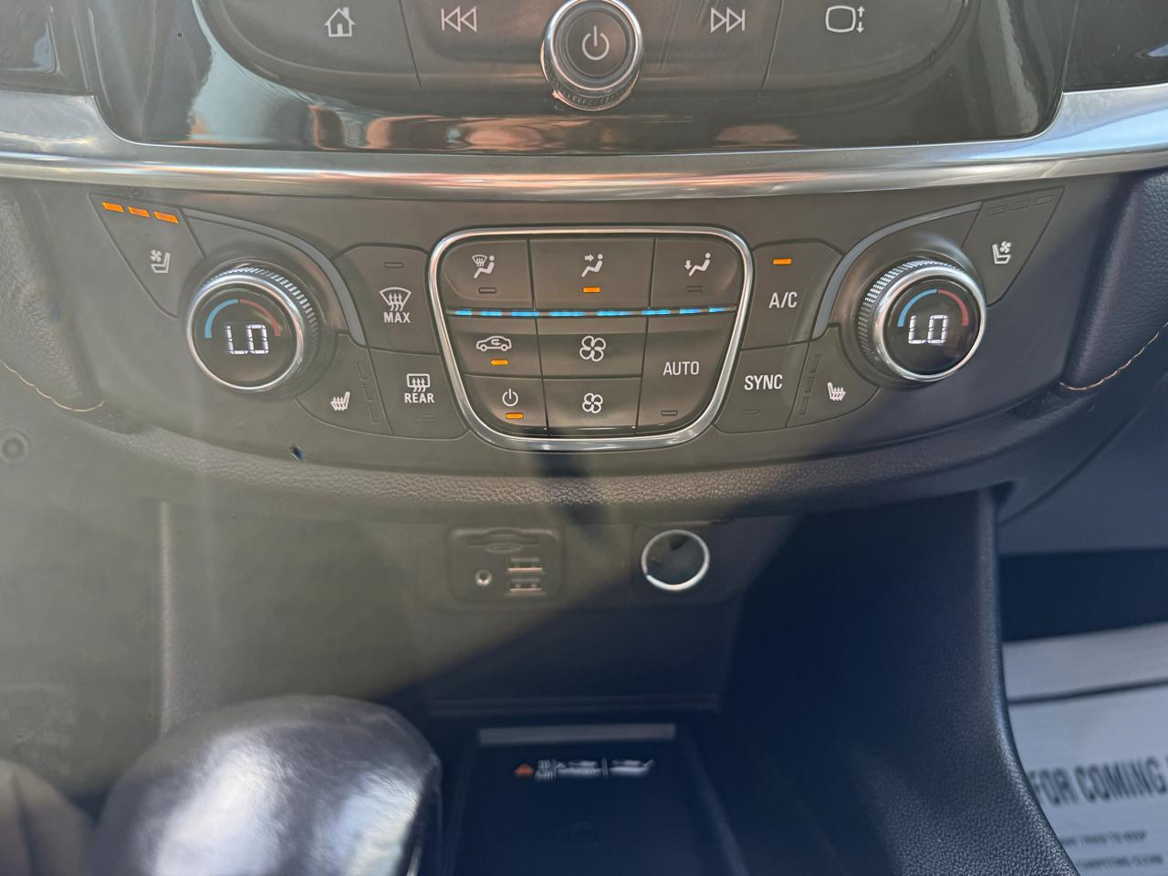 Chevrolet Traverse Premier AWD 2021