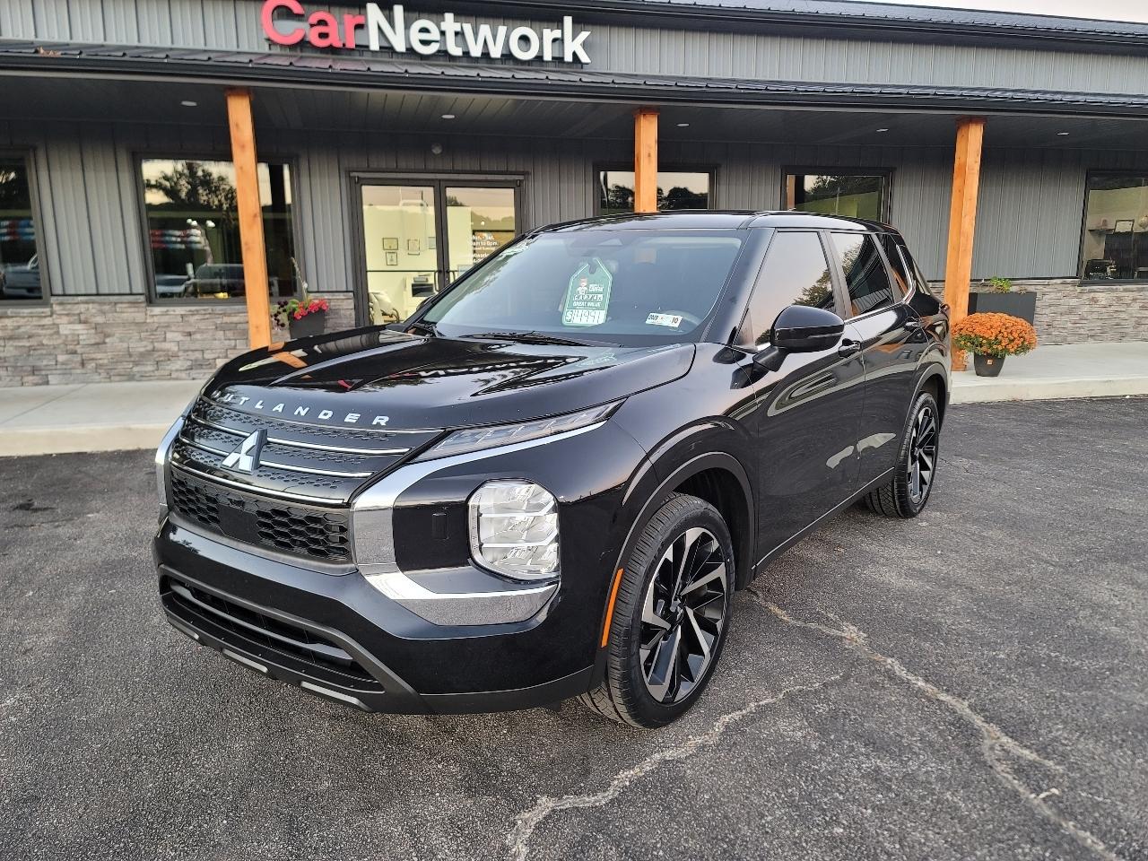 2022 Mitsubishi Outlander ES