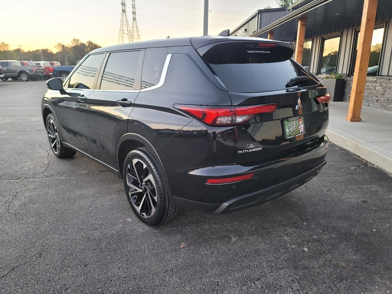 Mitsubishi Outlander ES 4WD 2022
