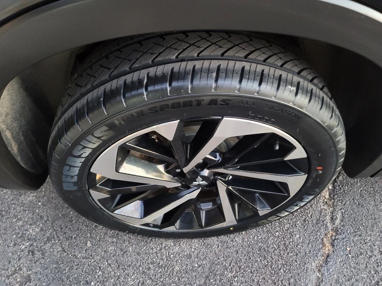 Mitsubishi Outlander ES 4WD 2022