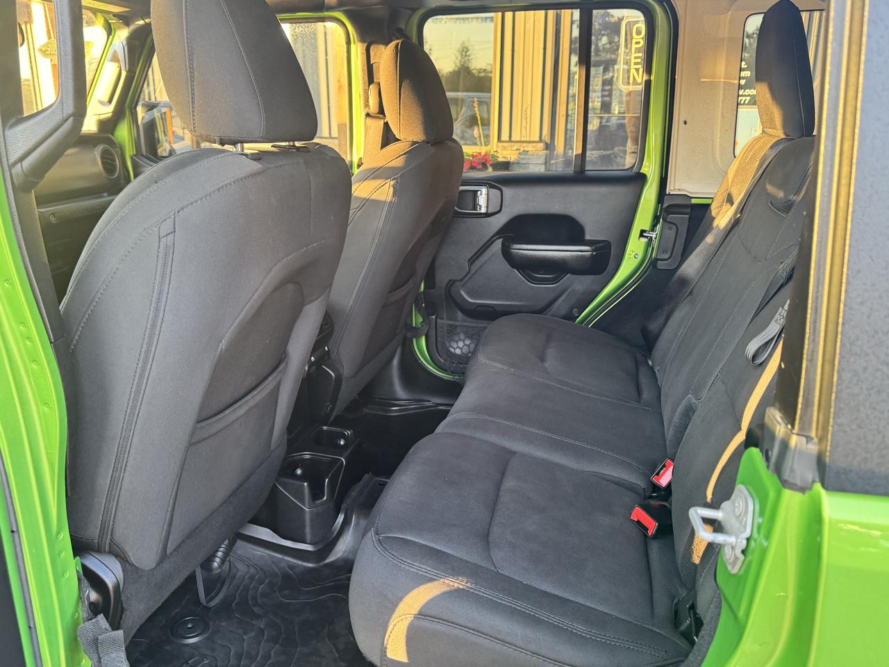 Jeep Wrangler Unlimited Sport 2018