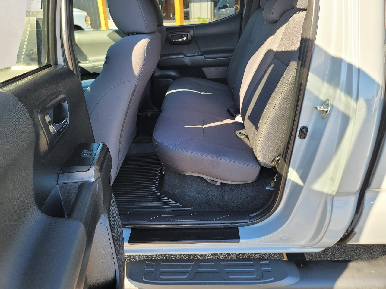 Toyota Tacoma 4WD TRD Sport Double Cab 6' Bed V6 AT (Natl) 2019
