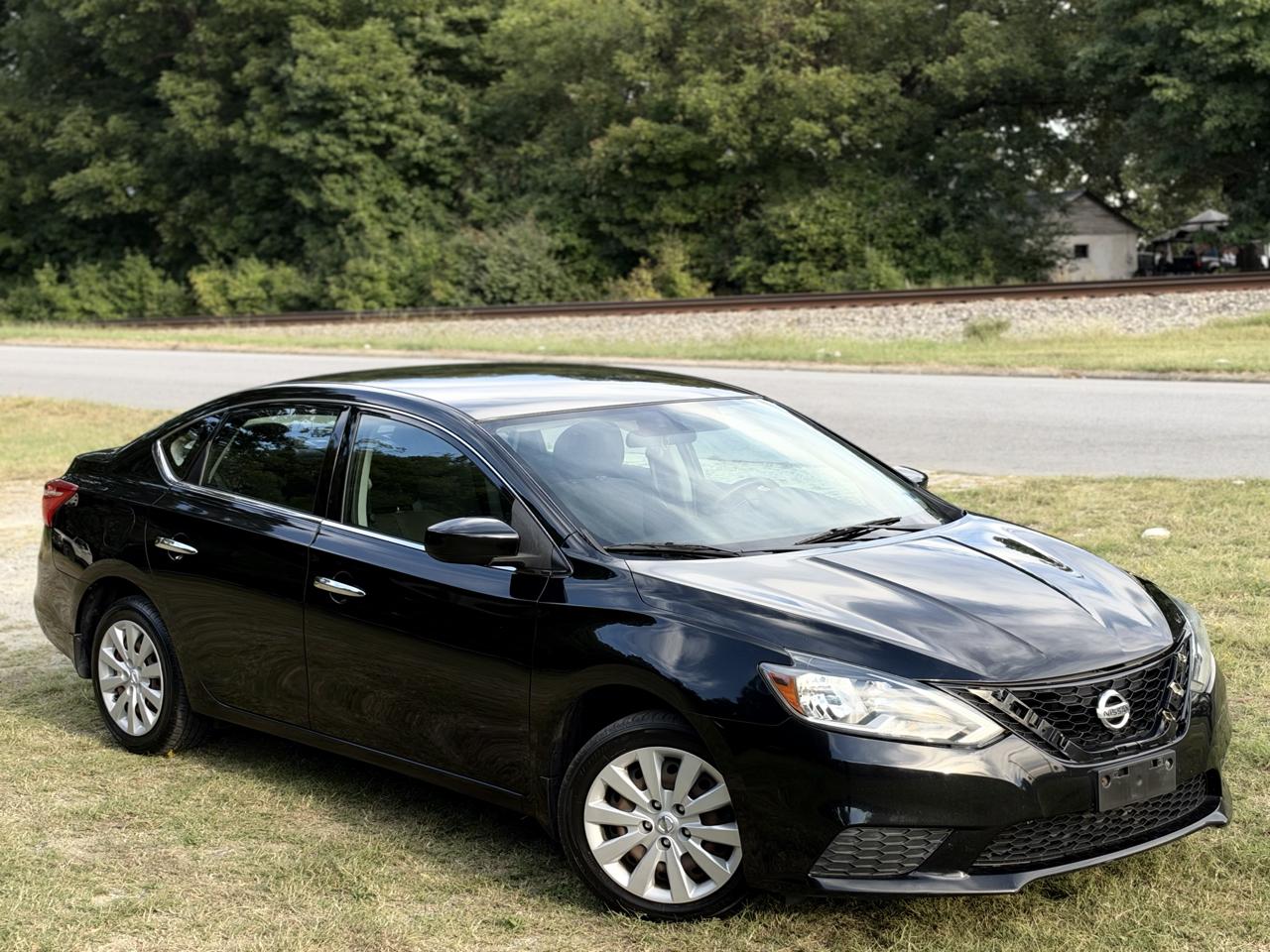 2017 Nissan Sentra S - Photo 7