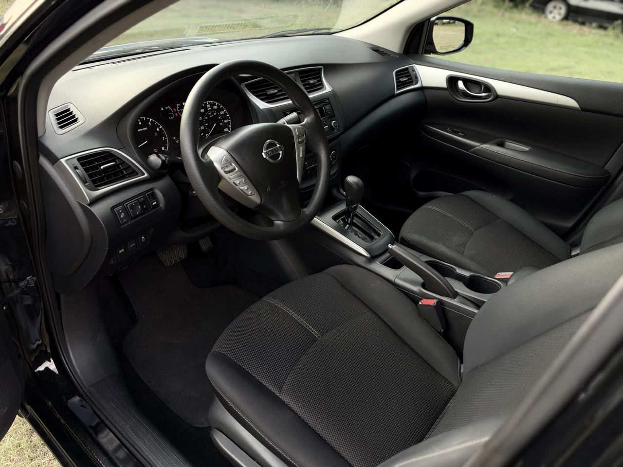 2017 Nissan Sentra S - Photo 14