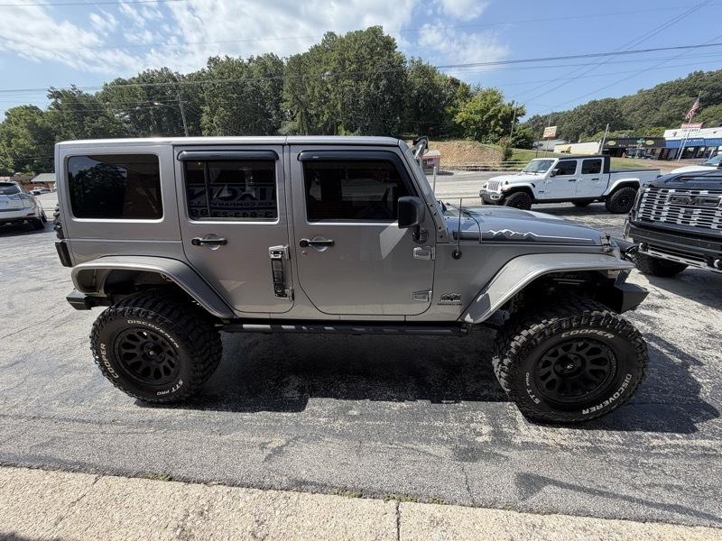 Jeep Wrangler Unlimited Sahara 4WD 2014