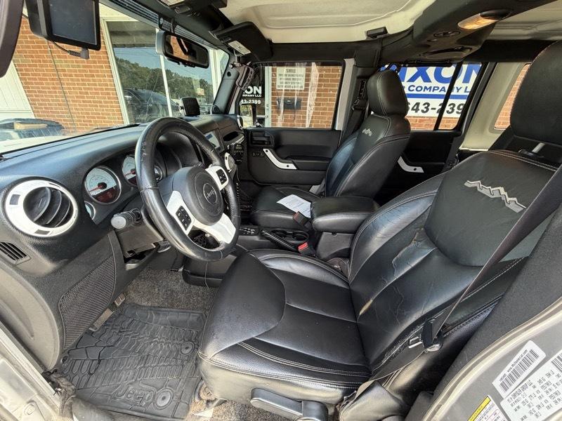 Jeep Wrangler Unlimited Sahara 4WD 2014