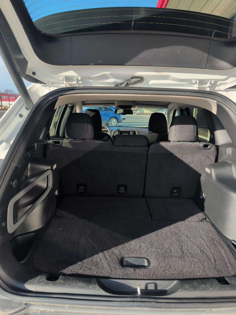 Jeep Cherokee Latitude 4WD 2015