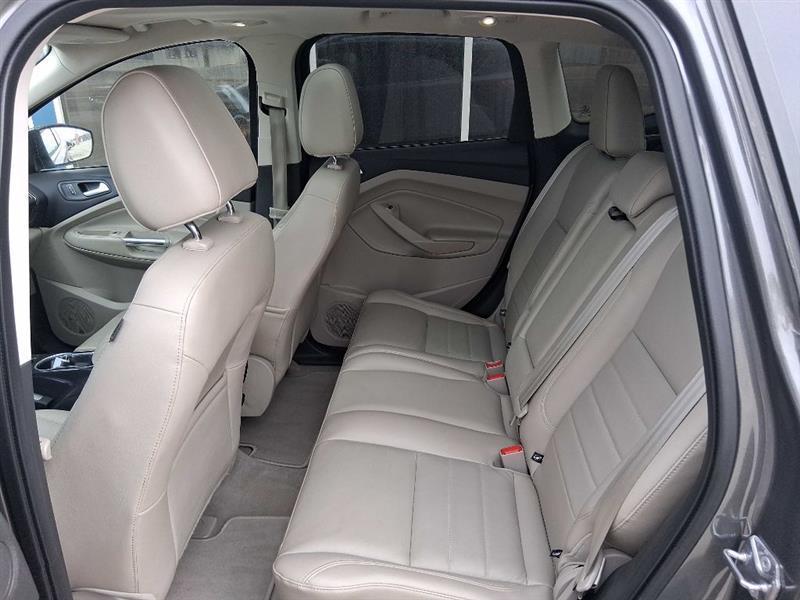 Ford Escape Titanium 4WD 2014