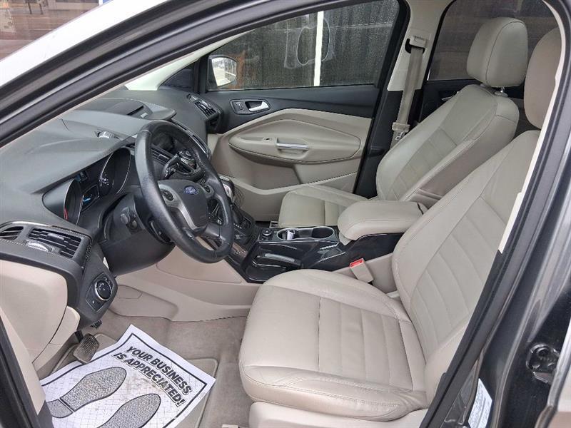 Ford Escape Titanium 4WD 2014