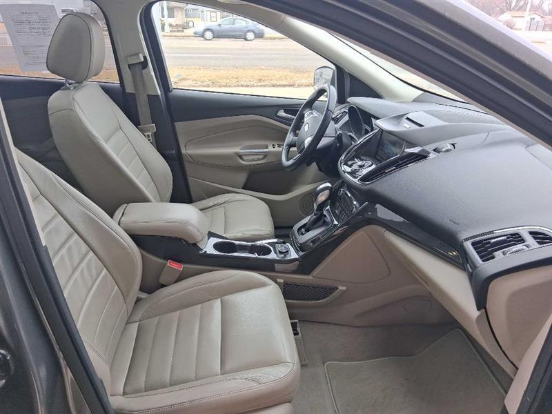 Ford Escape Titanium 4WD 2014