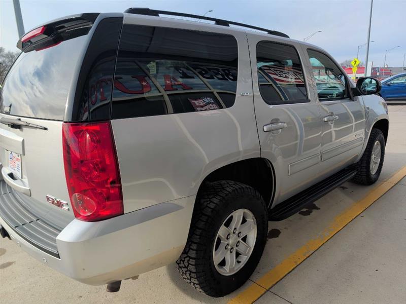 GMC Yukon SLT1 4WD 2011