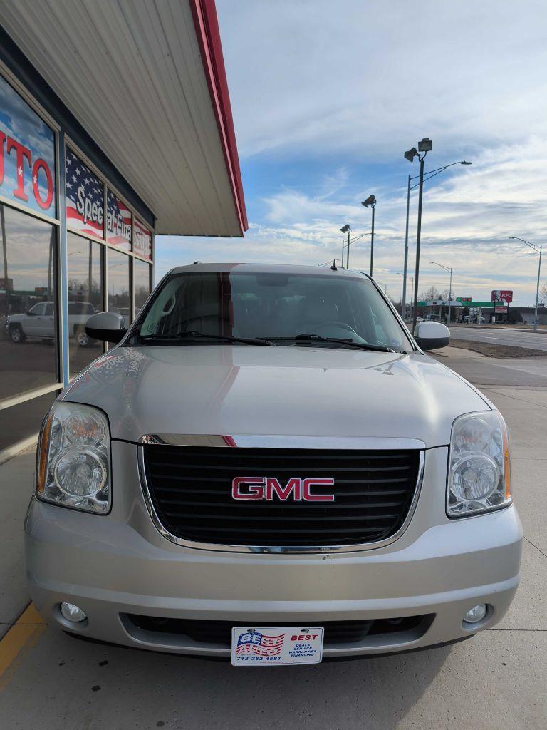 GMC Yukon SLT1 4WD 2011