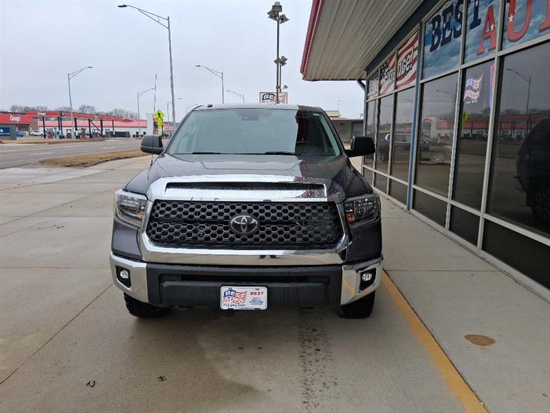Toyota Tundra SR5 5.7L V8 FFV CrewMax 4WD 2018