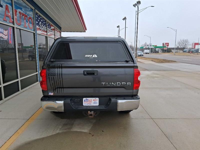 Toyota Tundra SR5 5.7L V8 FFV CrewMax 4WD 2018