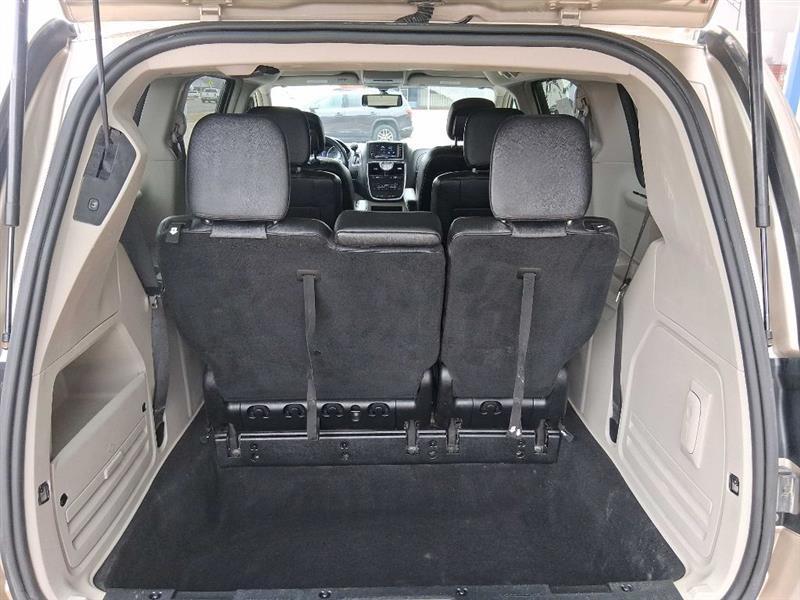 Chrysler Town & Country Touring-L 2014