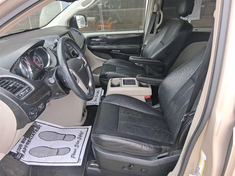 Chrysler Town & Country Touring-L 2014