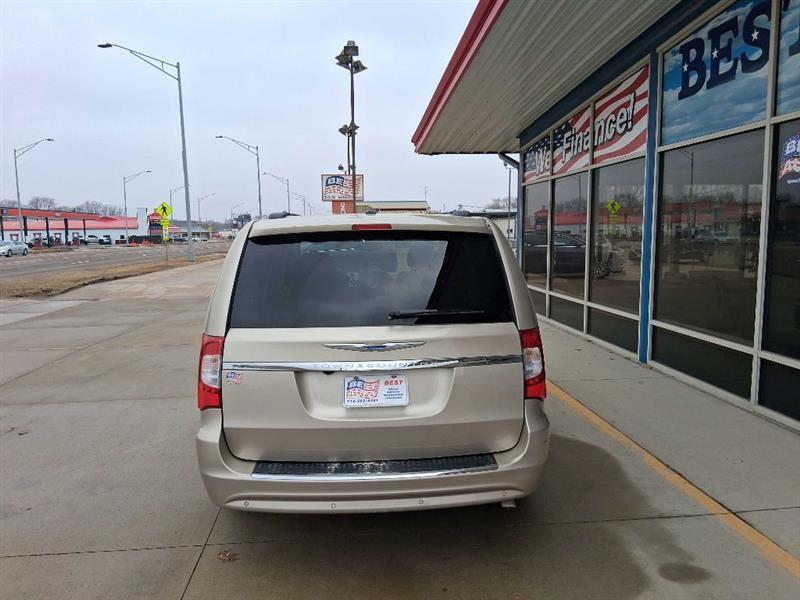 Chrysler Town & Country Touring-L 2014