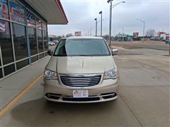 2014 Chrysler Town & Country 