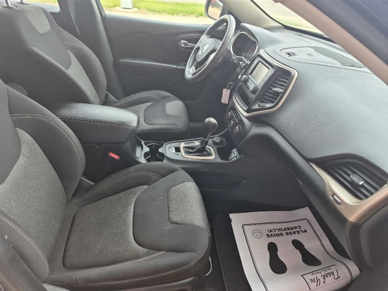 Jeep Cherokee Sport 4WD 2015