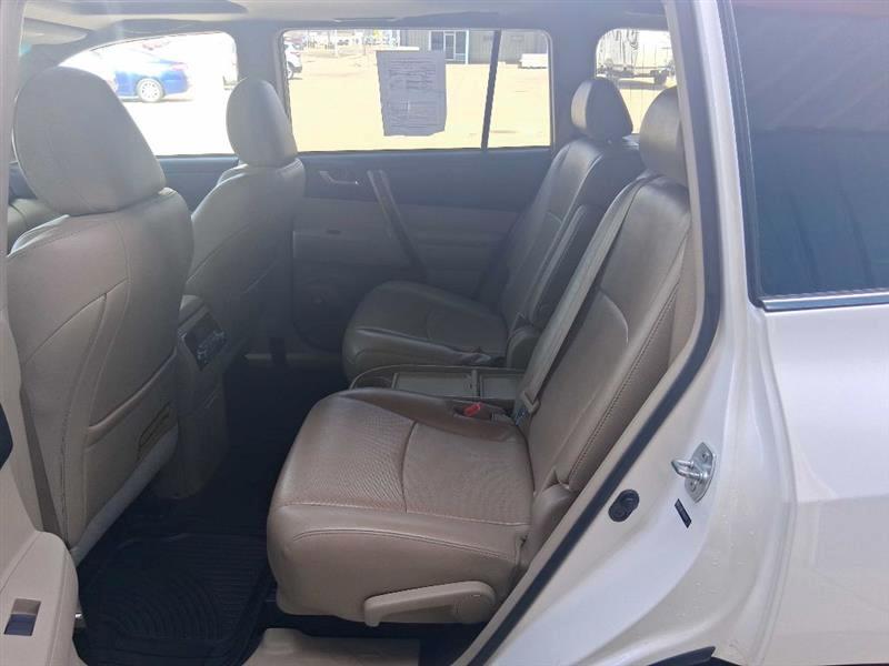 Toyota Highlander Limited 4WD 2013