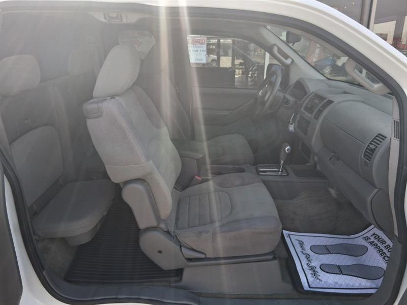 Nissan Frontier S King Cab 2WD 2013