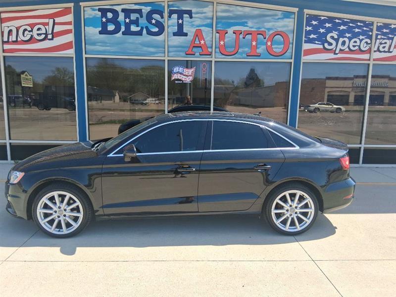 Audi A3 2.0T Premium Sedan quattro S tronic 2015