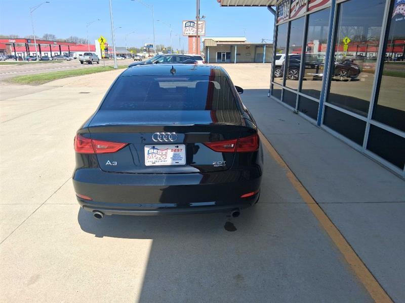 Audi A3 2.0T Premium Sedan quattro S tronic 2015