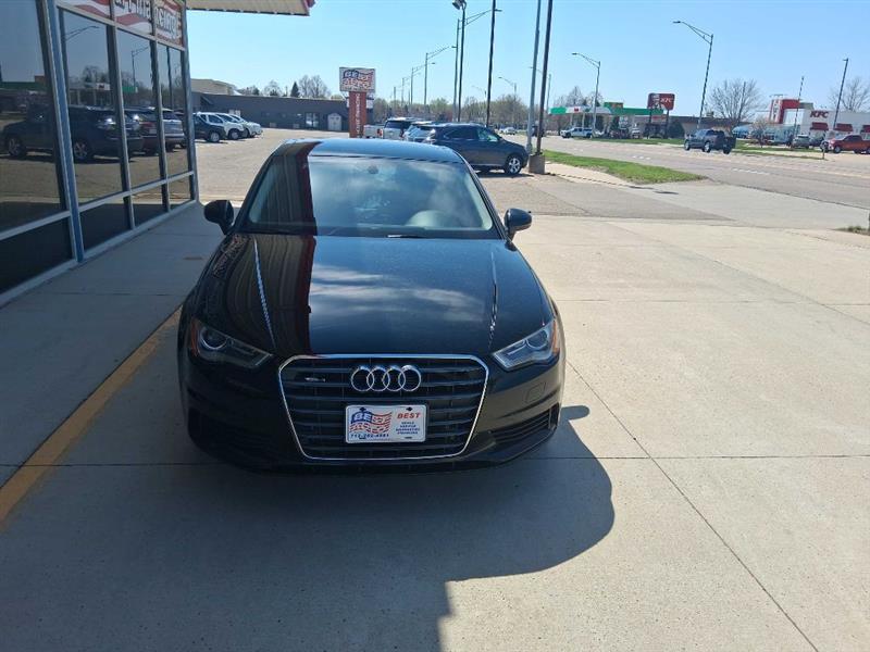 Audi A3 2.0T Premium Sedan quattro S tronic 2015