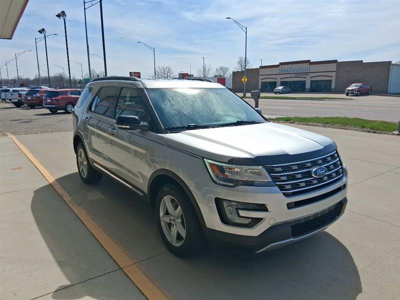 Ford Explorer XLT 4WD 2017