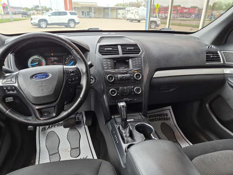 Ford Explorer XLT FWD 2017