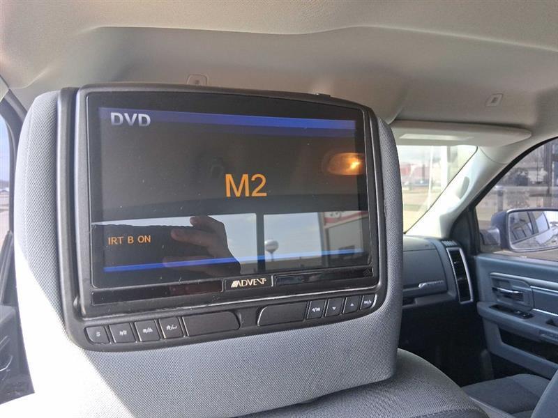 RAM 1500 SLT Crew Cab SWB 4WD 2017