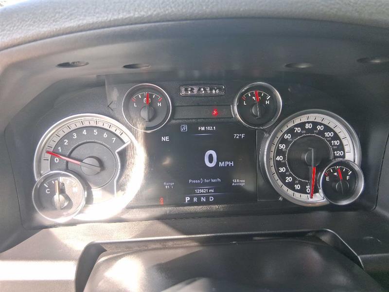 RAM 1500 SLT Crew Cab SWB 4WD 2017