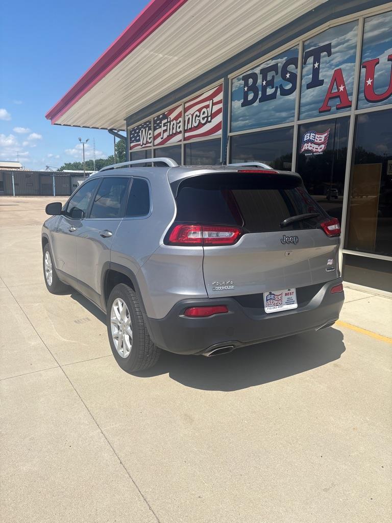 Jeep Cherokee Latitude 4WD 2017