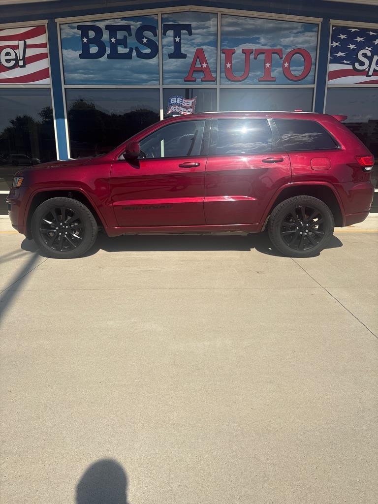 Jeep Grand Cherokee Laredo 4WD 2018