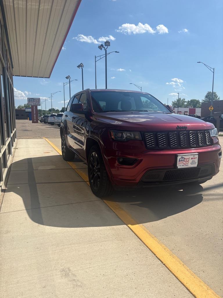 Jeep Grand Cherokee Laredo 4WD 2018