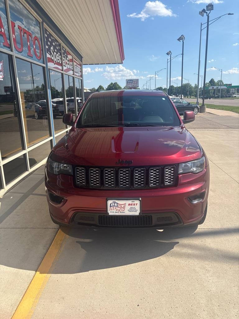 Jeep Grand Cherokee Laredo 4WD 2018
